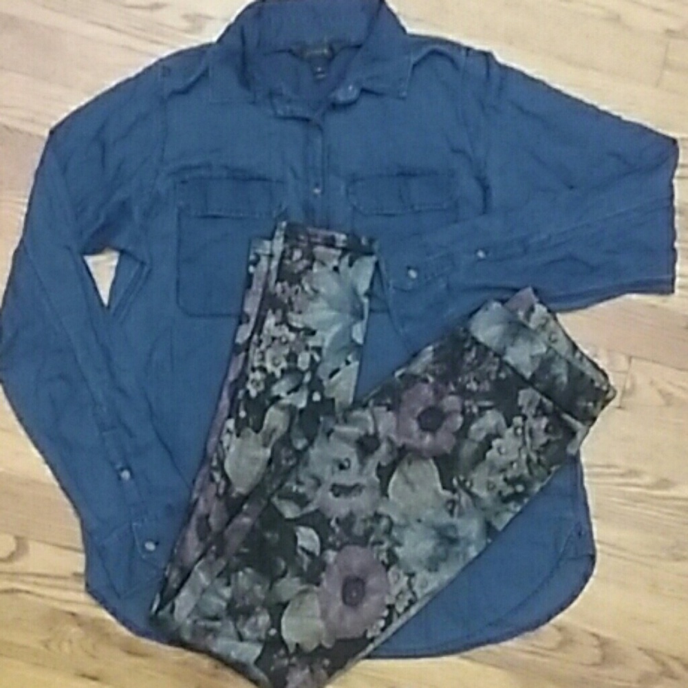 Sold....J. Crew womens denim half button up shirt