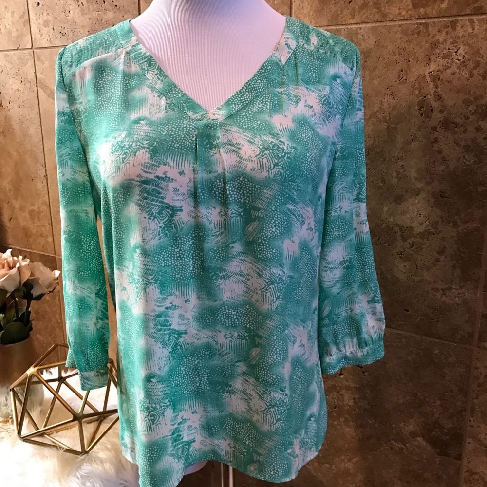NWT Stitch Fix Aqua Print V-Neck 3/4 Sleeve Top