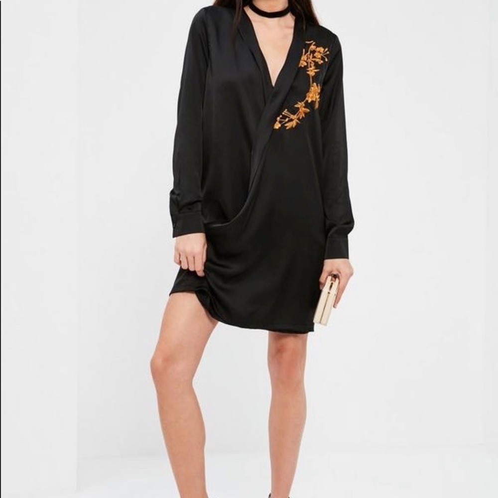 👘 Missguided Black Satin Faux-Wrap Dress