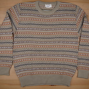 Bengaru M Brown Geometric Festive Holiday Sweater