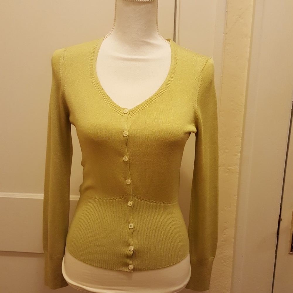 FINAL SALE!!Ann Taylor Silk nylon sweater. Sz S