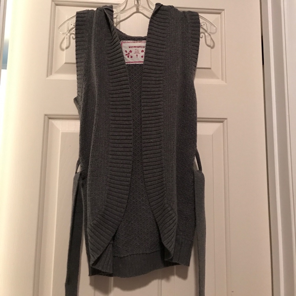 Hooded vest