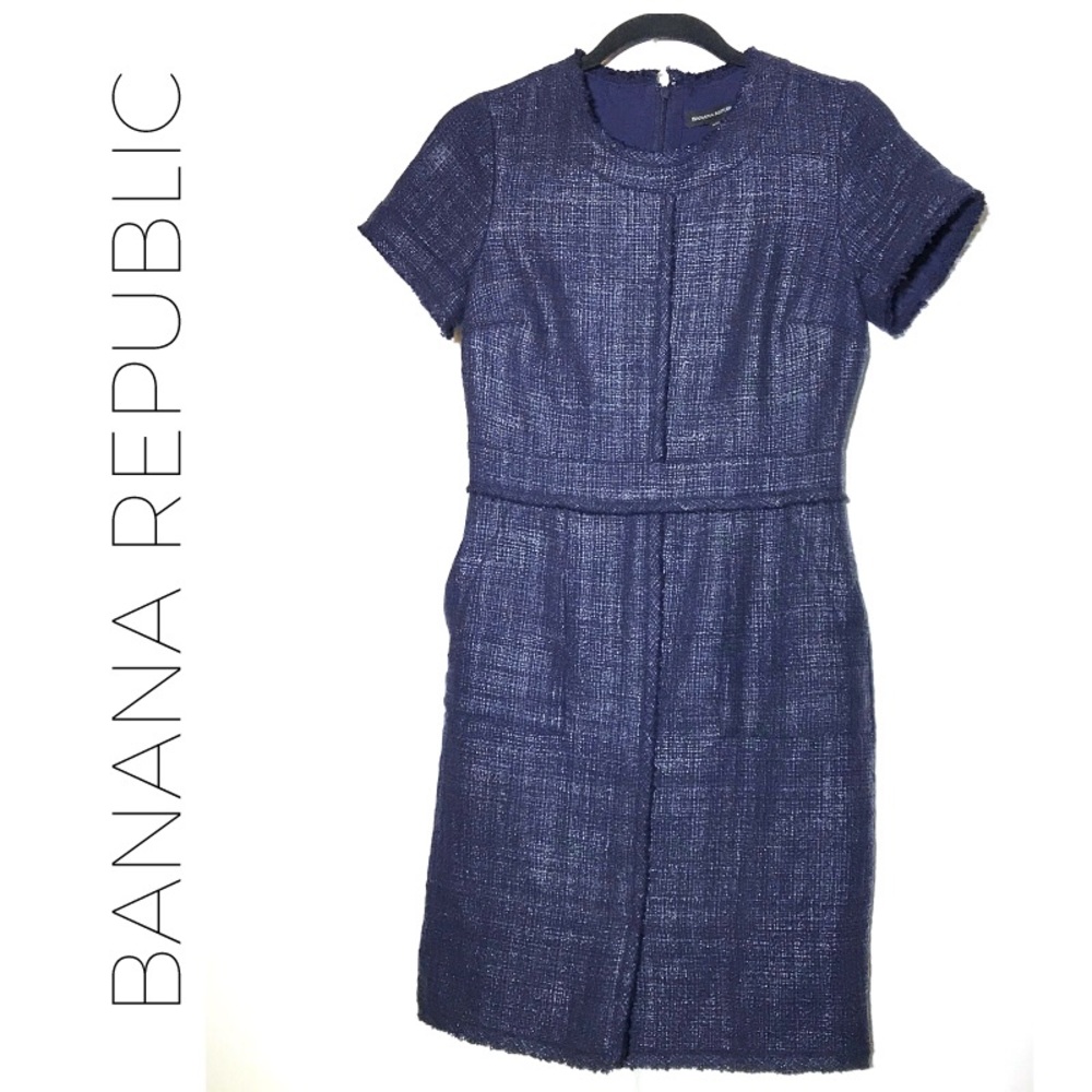 Banana Republic textured dress with pockets.