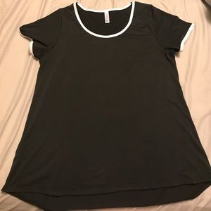 Lularoe XL Classic Tee.