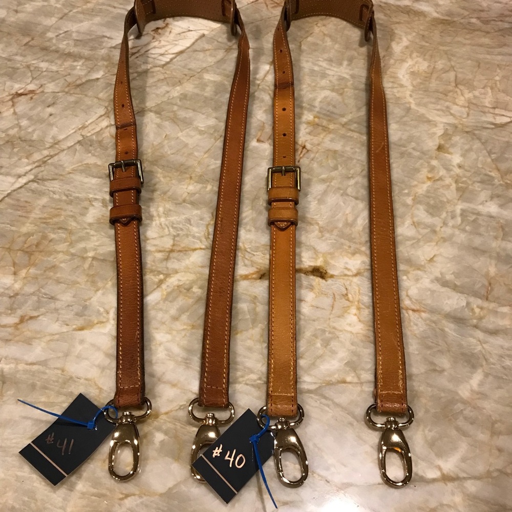 SOLD🛑 but I have more...Louis Vuitton Crossbody
