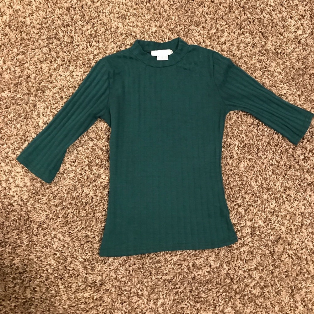 Tight forest green stripped mid sleeve shirt