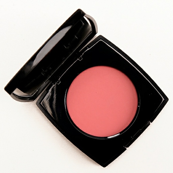CHANEL Other - CHANEL Revelation (63) Le Blush Creme de Chanel