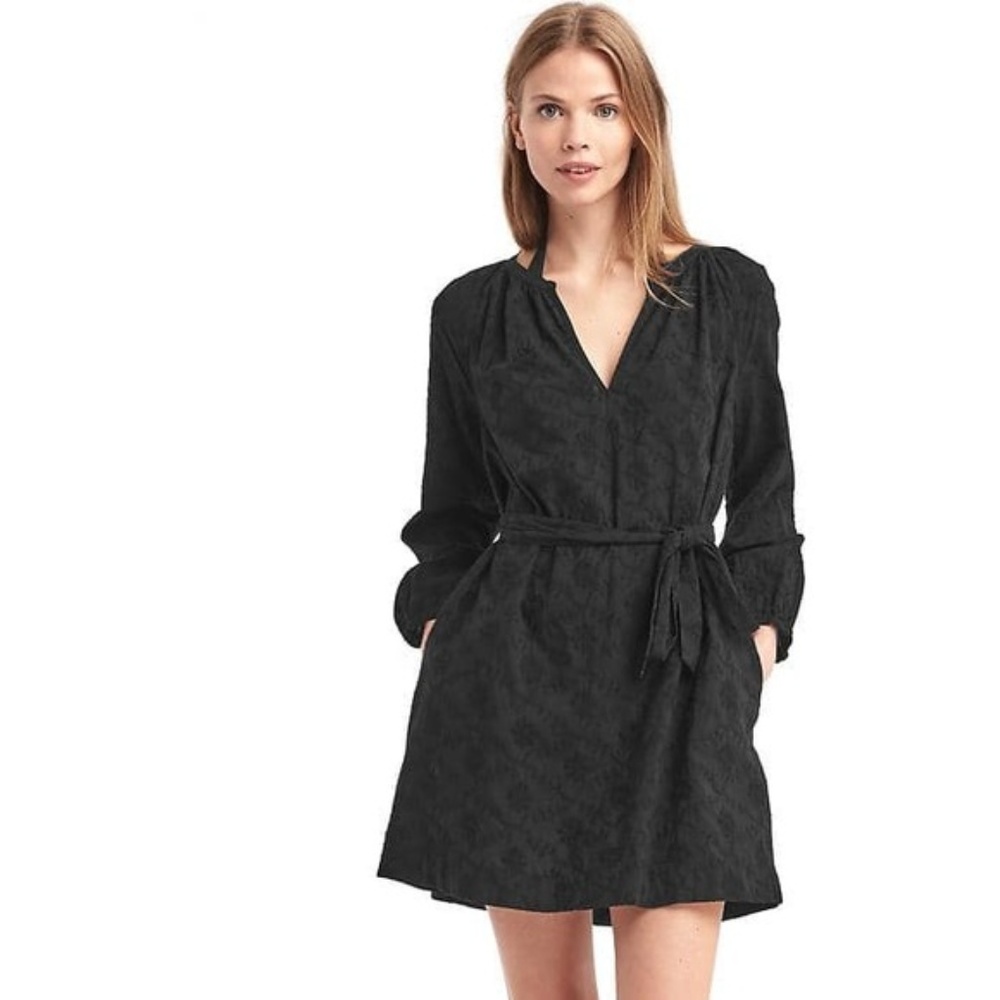 Gap Floral embroidery tie-belt cover up