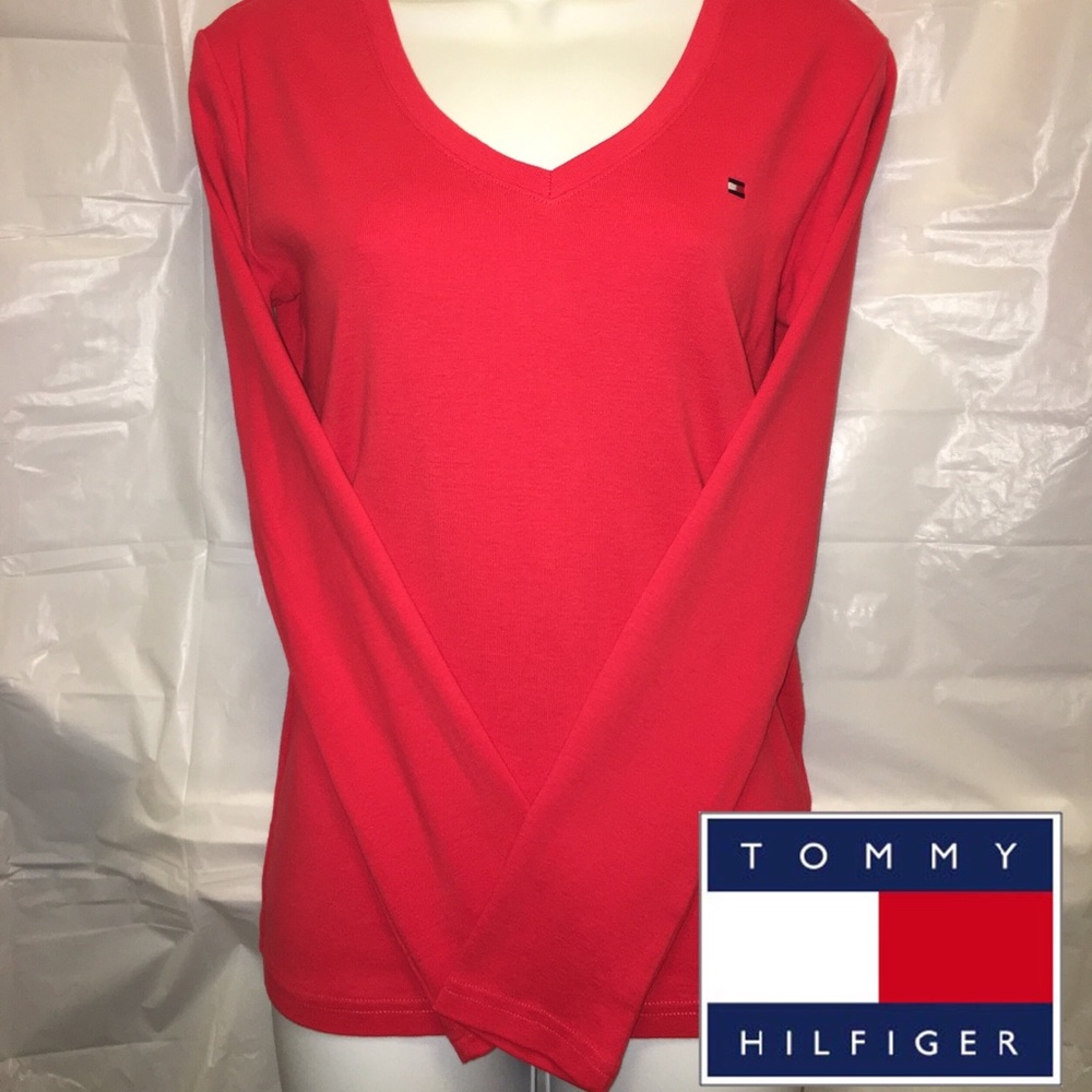 Tommy Hilfiger Long Sleeve V-Neck Tee. Size Med