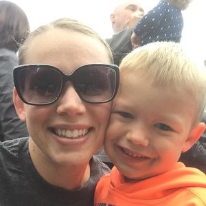 Meet your Posher, Melissa