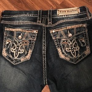 Trade for @allybaby15 🍁 Rock Revival Boris 🍁