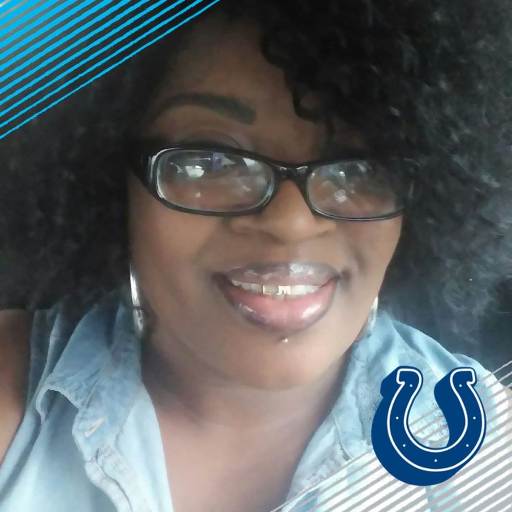 Meet your Posher, Renee