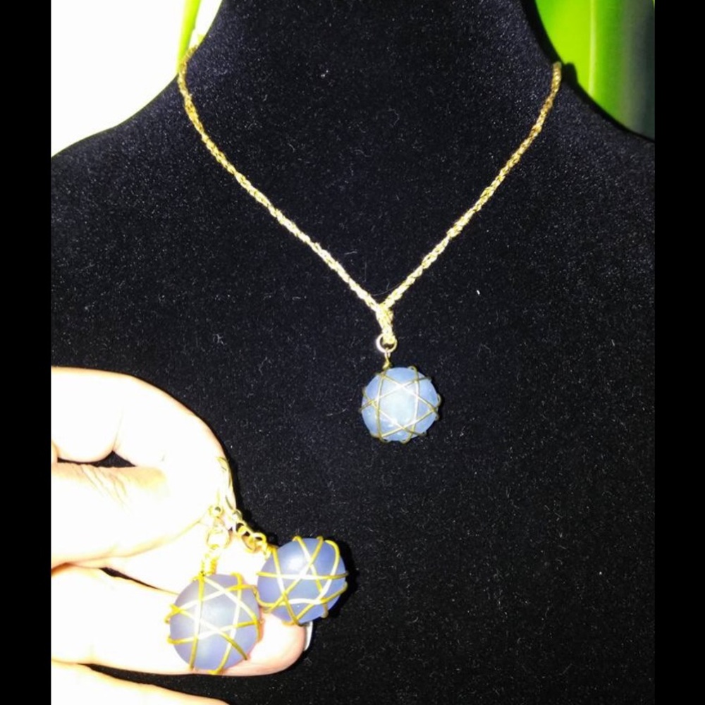 Necklace and earrings set