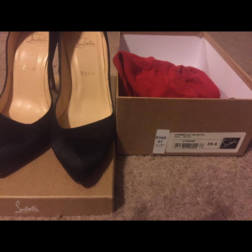 *SOLD* Christian Louboutin Corneille - Picture 2 of 4