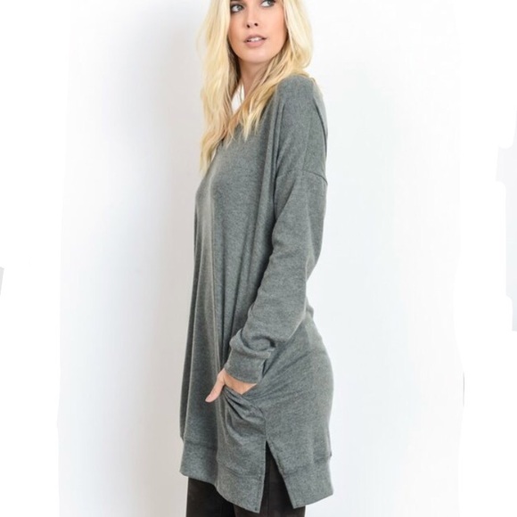 Hunter green V neck tunic - Picture 3 of 3