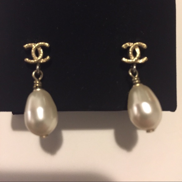 CHANEL Jewelry Authentic Chanel Pearl Drop Earrings Poshmark