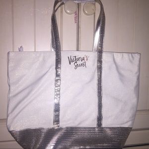 Victorias Secret Tote Bag ✨✨