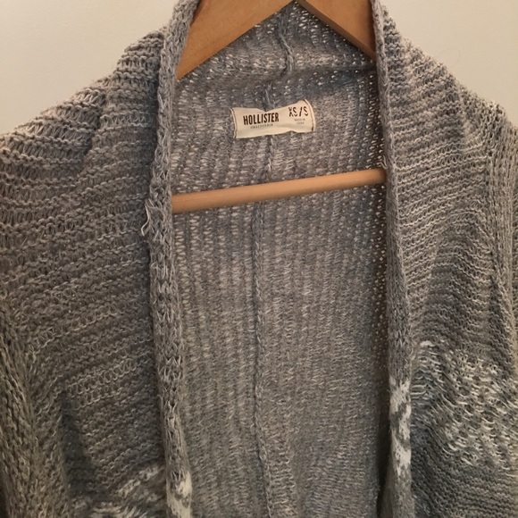 HOLLISTER GREY AND WHITE CARDIGAN XS/S - Picture 3 of 3
