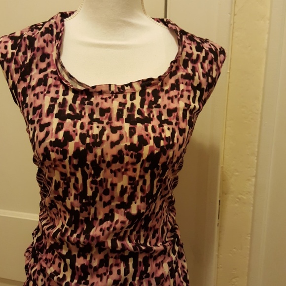 Ann Taylor silk/spandex cap slv. top SZ 2 - Picture 3 of 6