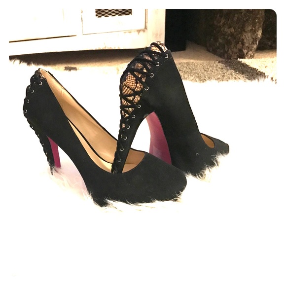 ShoeDazzle Shoes - Shoedazzle black with lace pumps