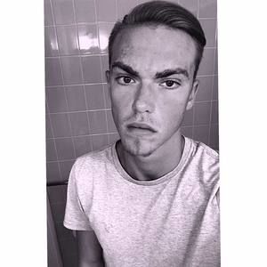 Meet your Posher, Maxwell