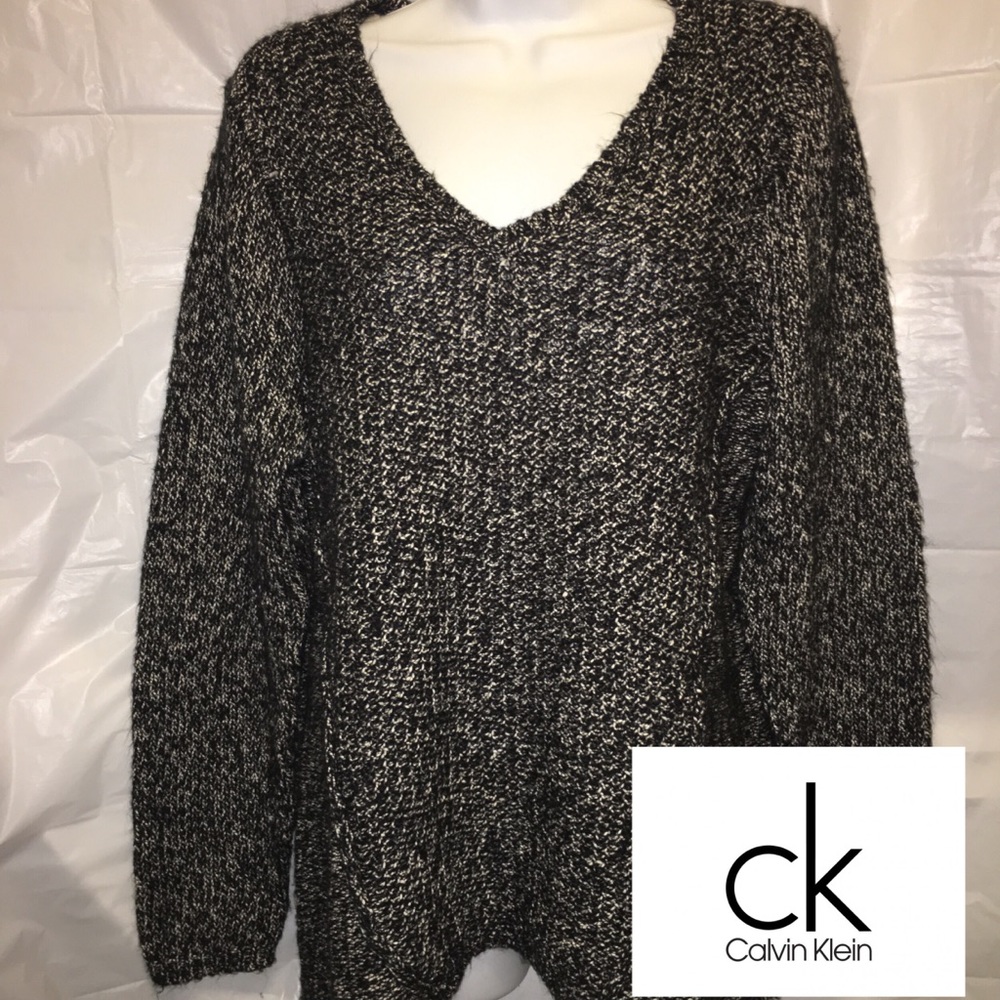 Calvin Klein Over Sized Sweater. Size Med