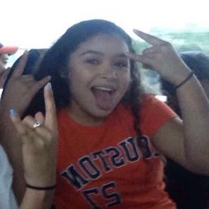 Meet your Posher, Jazmin