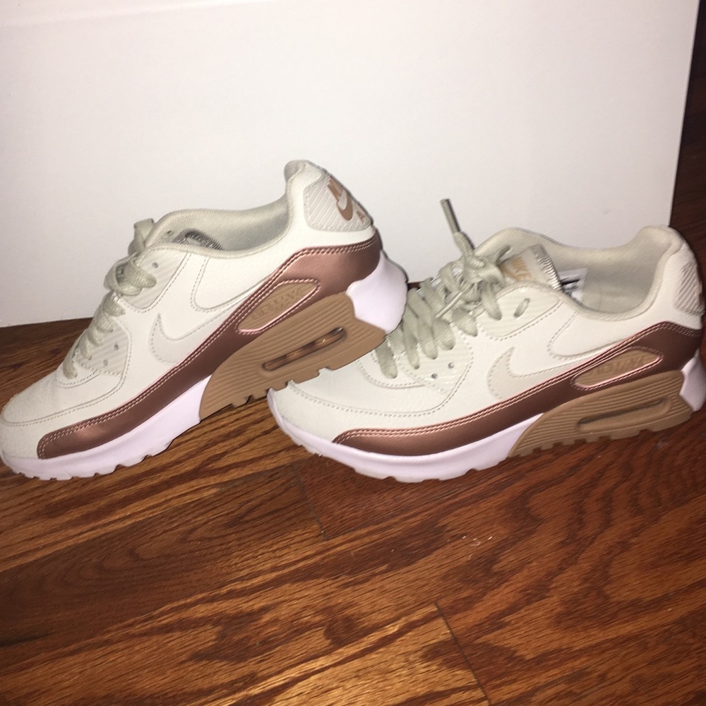 Air max 90 ultra off white and rose gold colorway