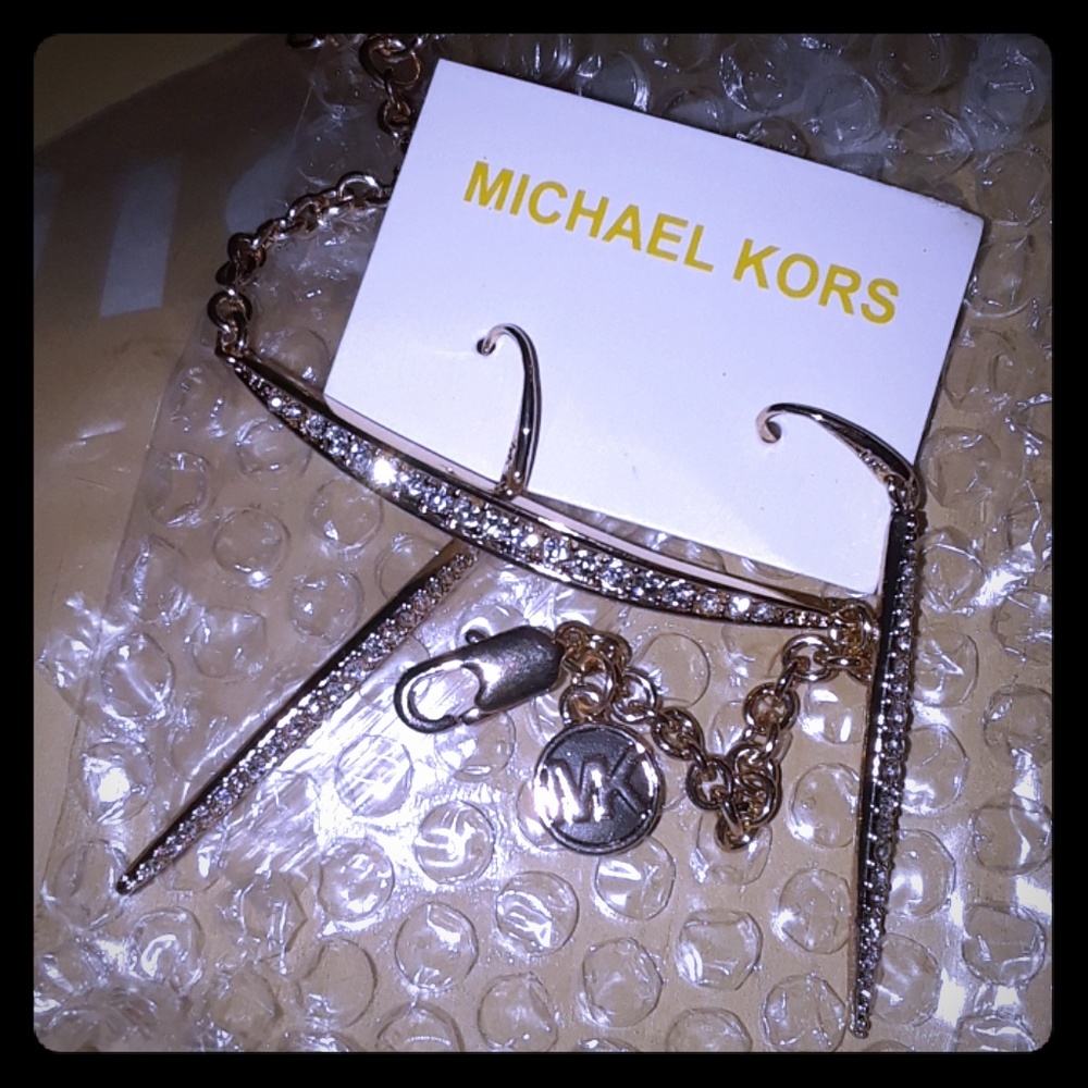 NWOT FASH MK JEWERLY match stick setl