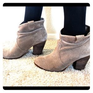 High heel ankle suede boots