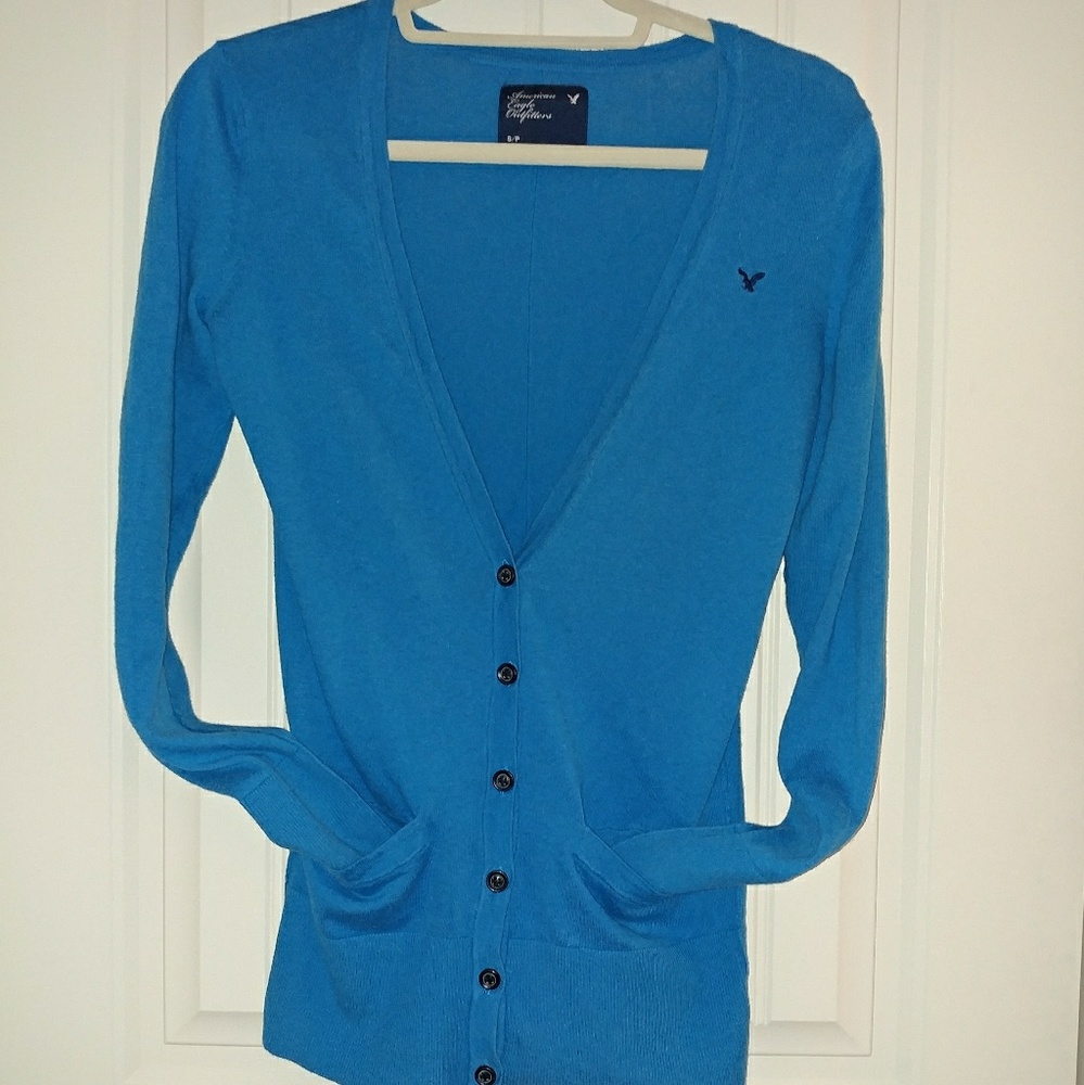 AE Cardigan