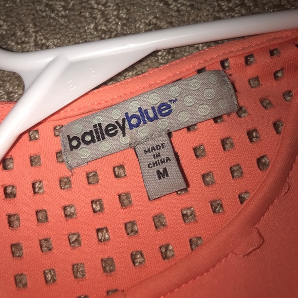 Coral dress - Picture 2 of 2