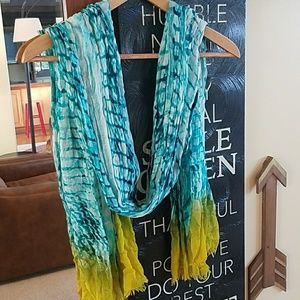 Tie-die gauze scarf