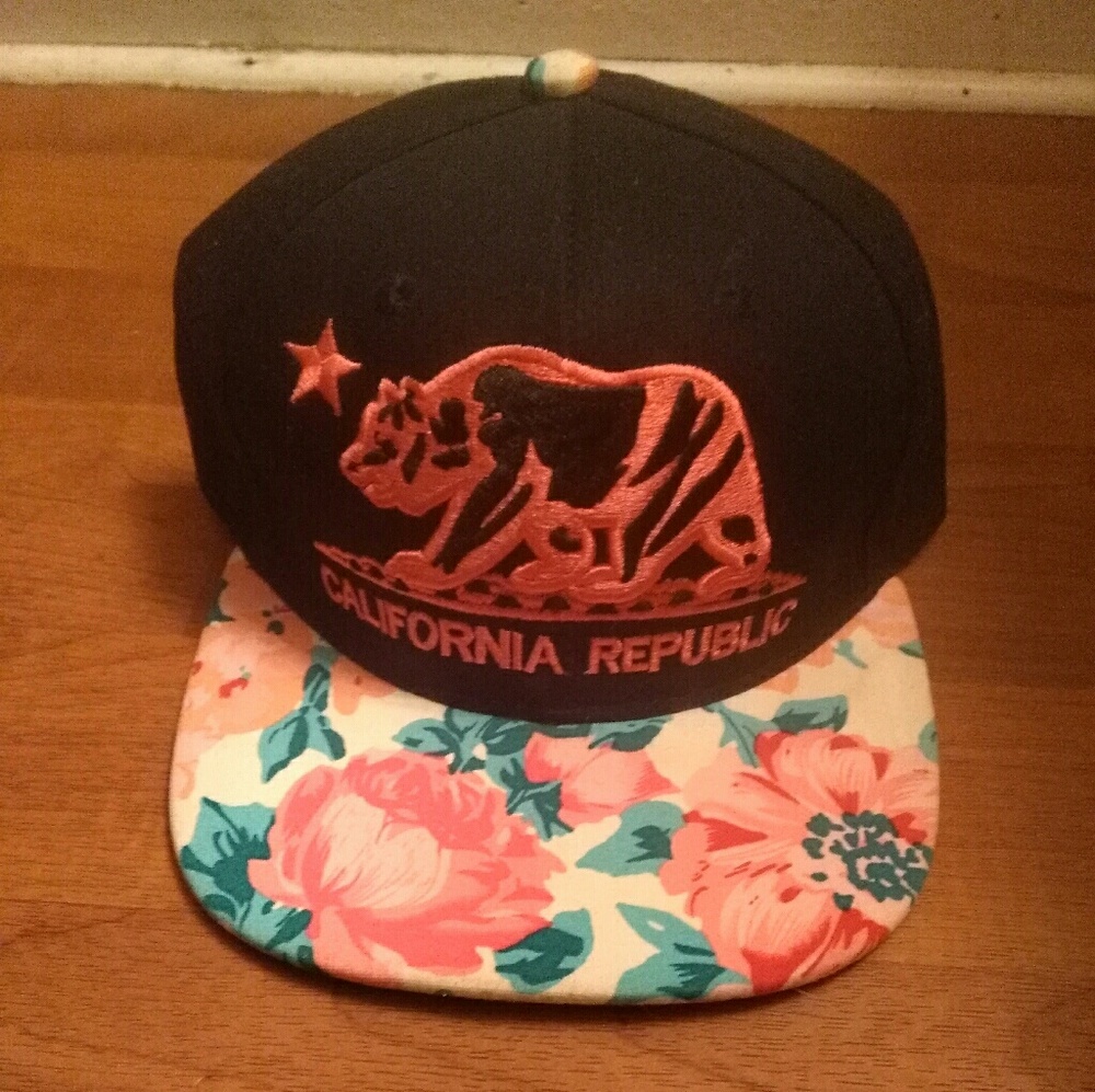 Pitbull California Republic Floral Snapback