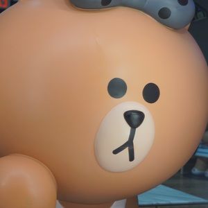 Meet your Posher, Esther