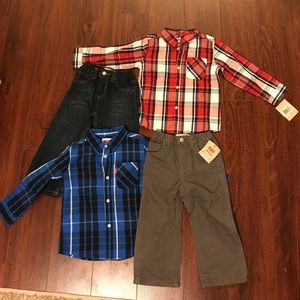Blue and Red Plaid Levi’s 2-piece sets - size 24M