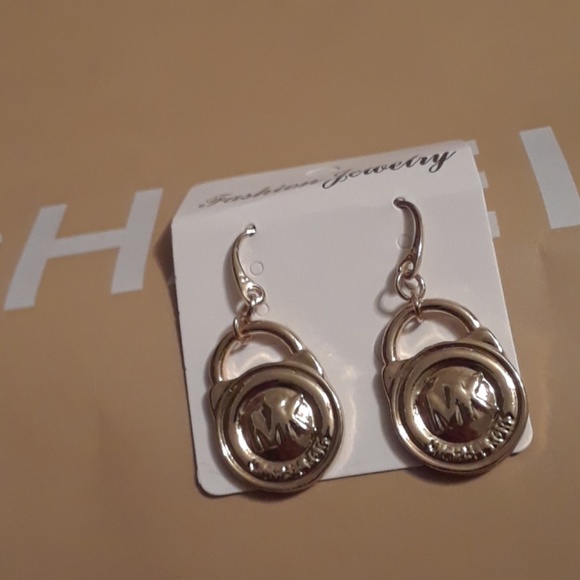 NWOT Mk dangle fashion earrings gold tone - Picture 2 of 2