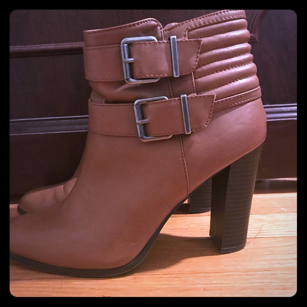 Express Ribbed Double Buckle Bootie