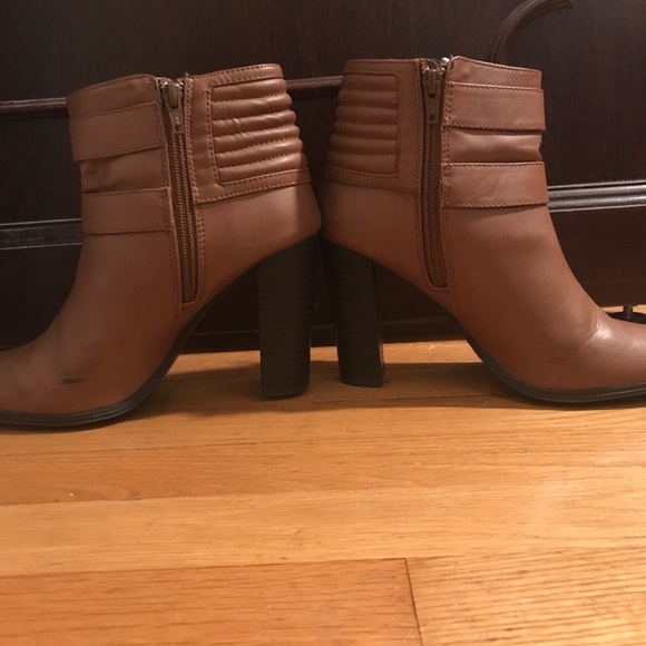 Express Ribbed Double Buckle Bootie - Picture 5 of 5