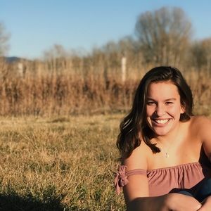 Meet your Posher, Vanessa