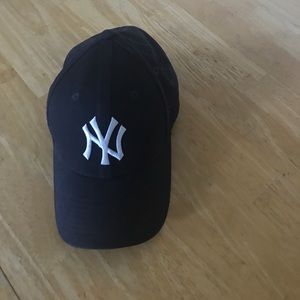 NY Yankees cap