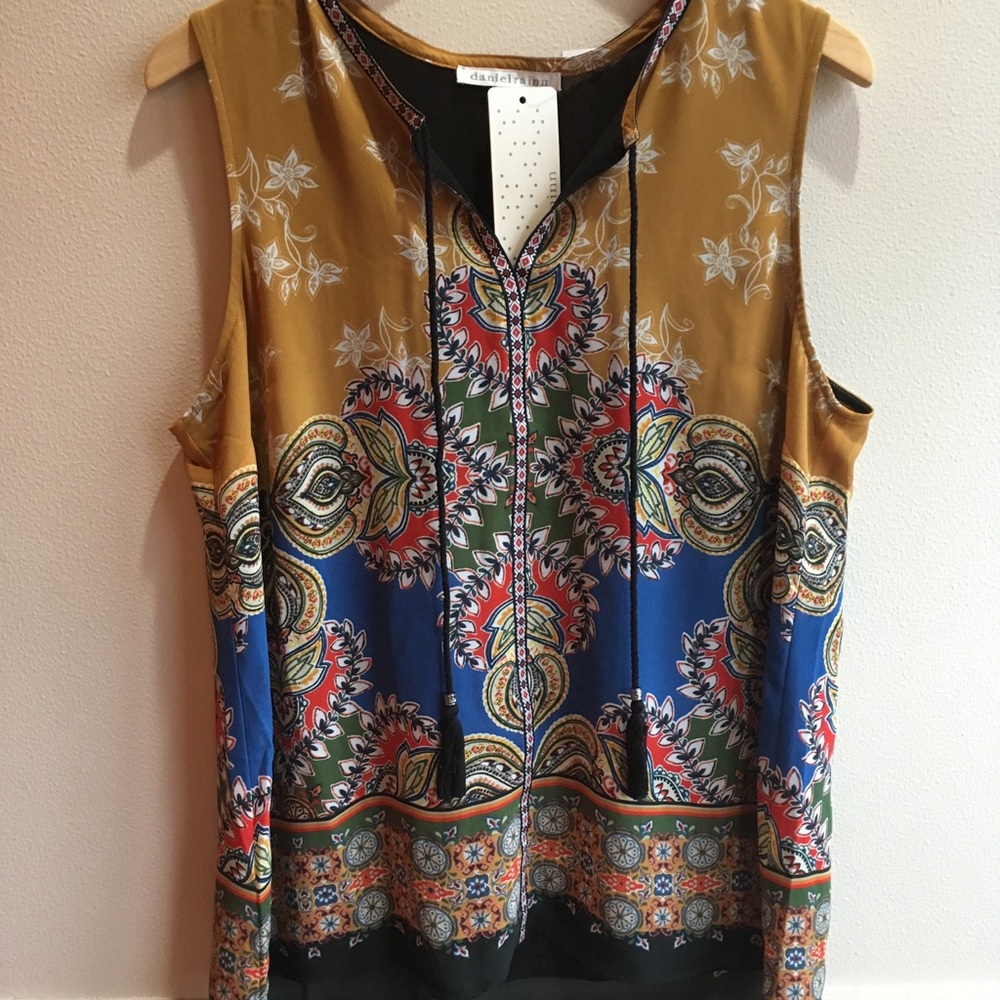 LAST CHANCE Daniel Rainn sleeveless blouse
