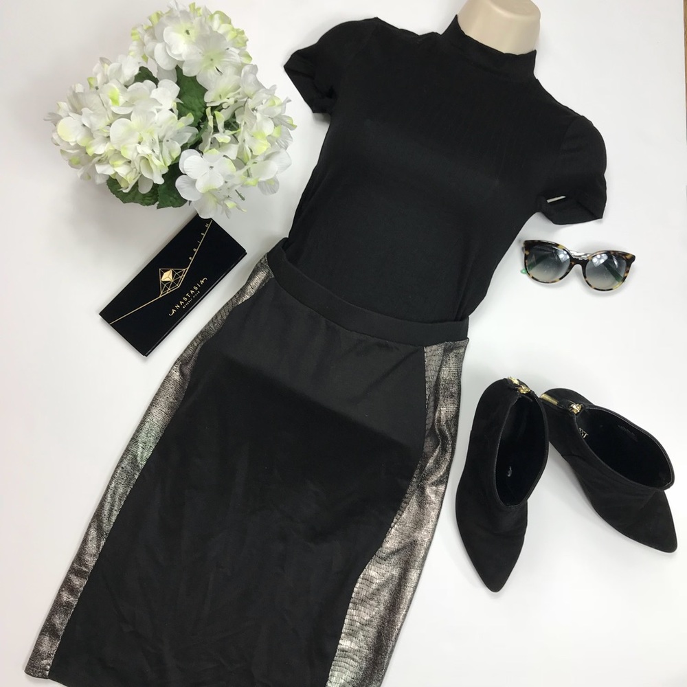 Metallic Side Panel Pencil Skirt