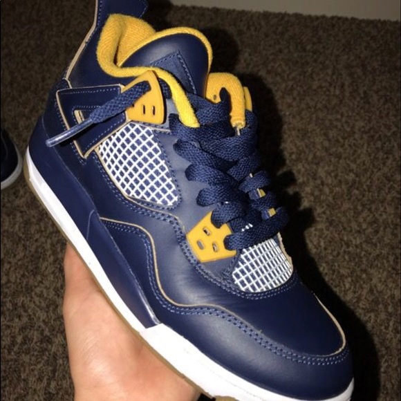 Jordan 4 - Picture 2 of 4