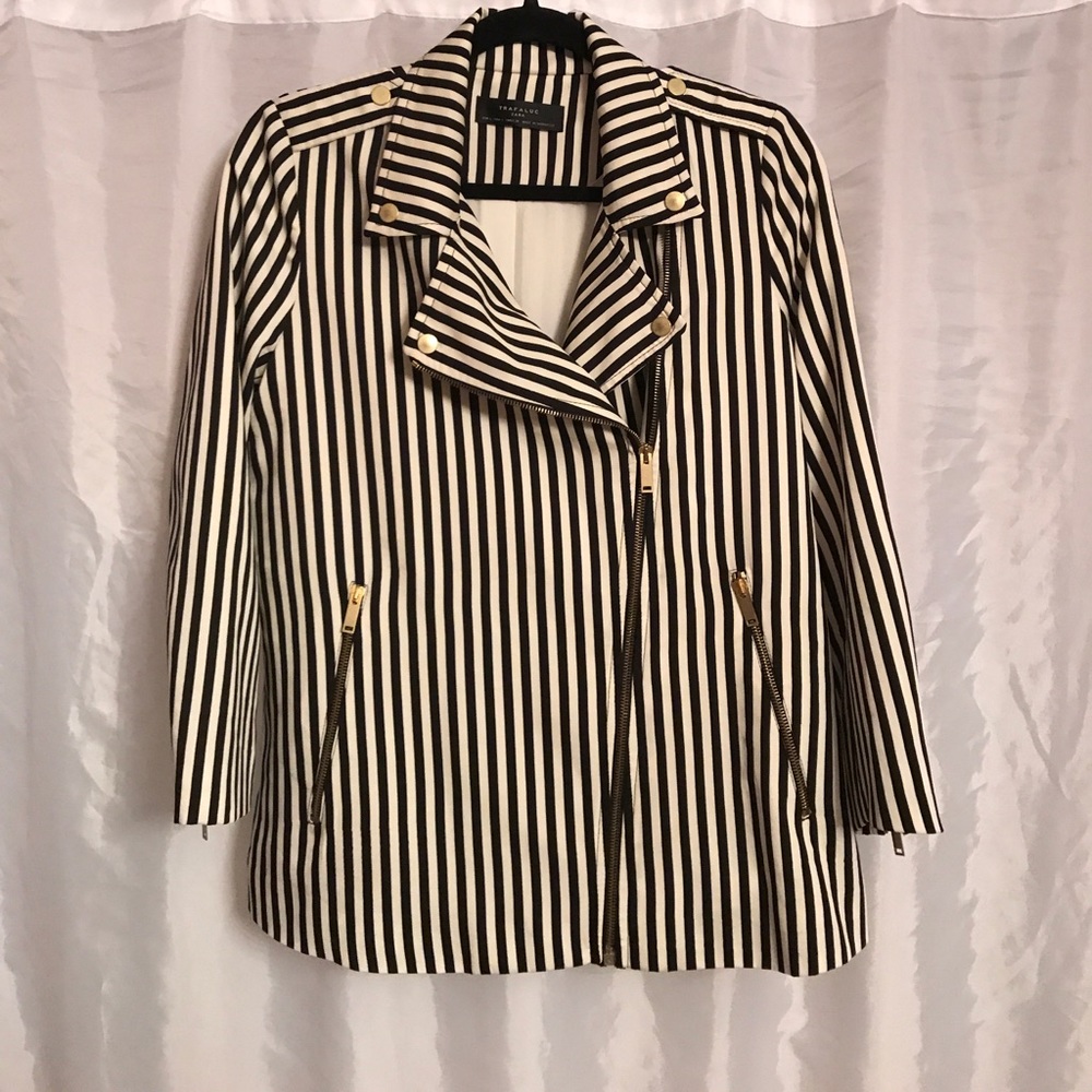 Zara Trafaluc black and white jacket