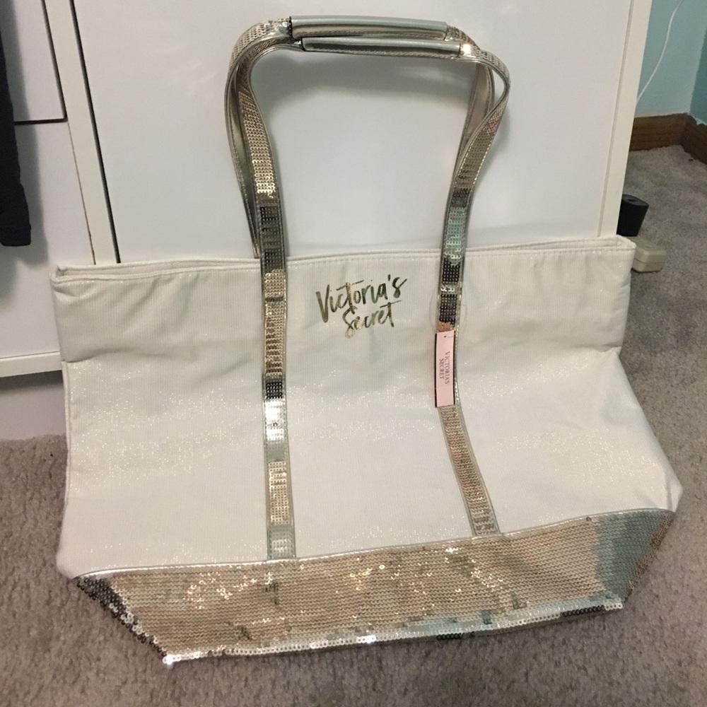 New!!! Victoria Secret Tote