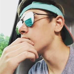 Meet your Posher, Sean