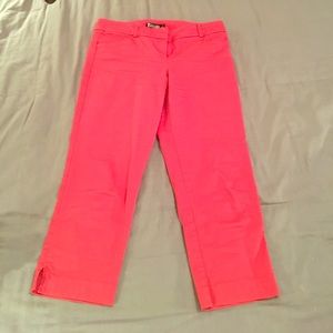 ✨[NY&Co]✨7th Ave Capris