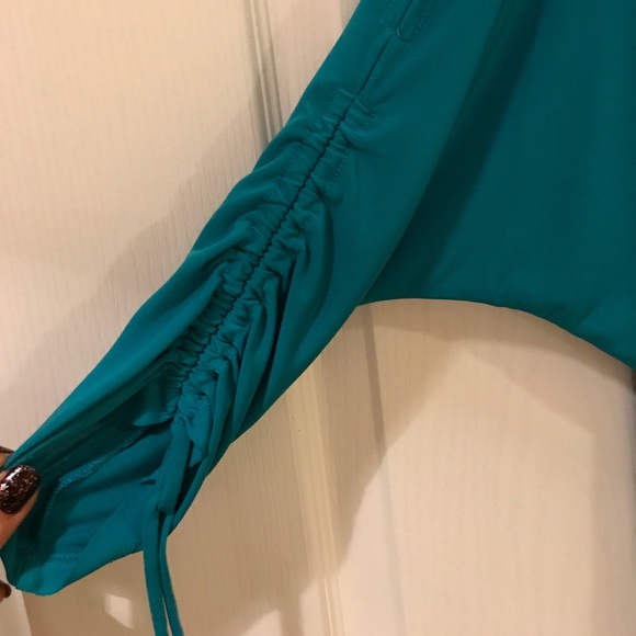 Top - Picture 2 of 3