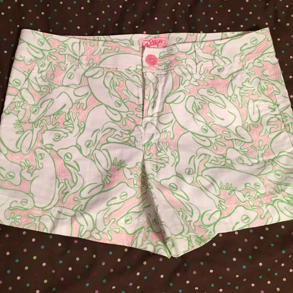 Lilly Pulitzer Originals shorts with frog print.
